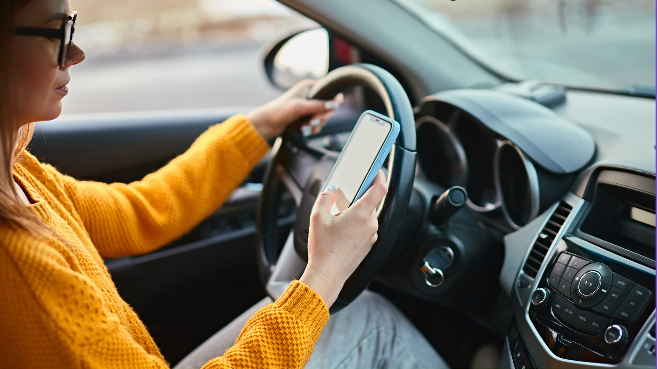 Veículo regularizado após quitação de multas usando o app Primeira Placa.