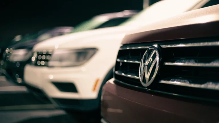 7 carros com desconto em outubro de 2025 para comprar agora